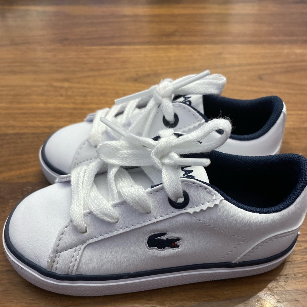 NEW Lacoste Size 6